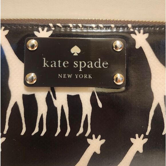 Kate Spade NY "Giraffe" Clear Plastic Over Canvas Zip-around Wallet Ret.$228 - Picture 2 of 6